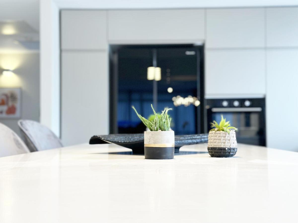 Mini Penthouse Near The Beach Netanja Buitenkant foto