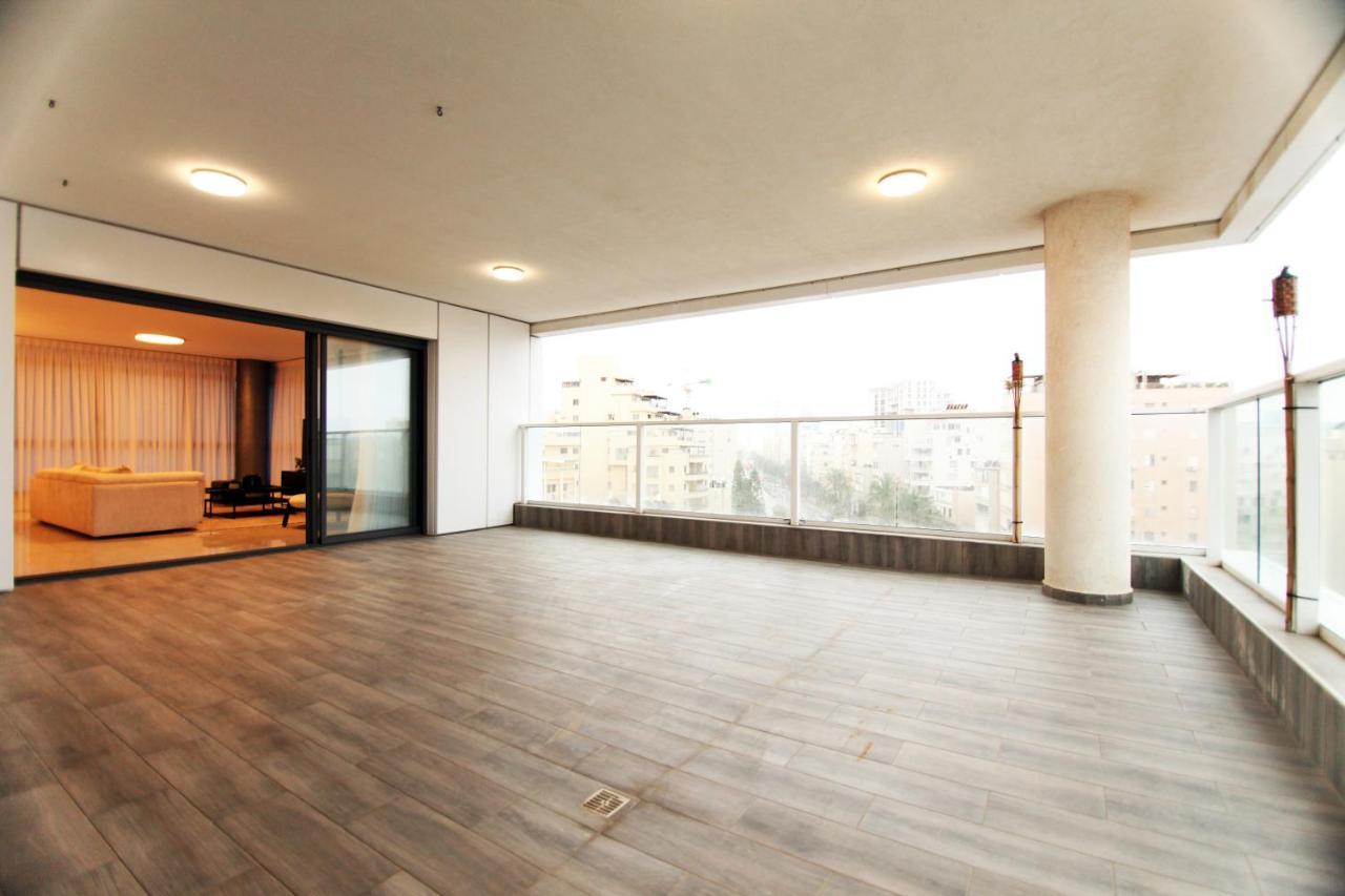 Mini Penthouse Near The Beach Netanja Buitenkant foto