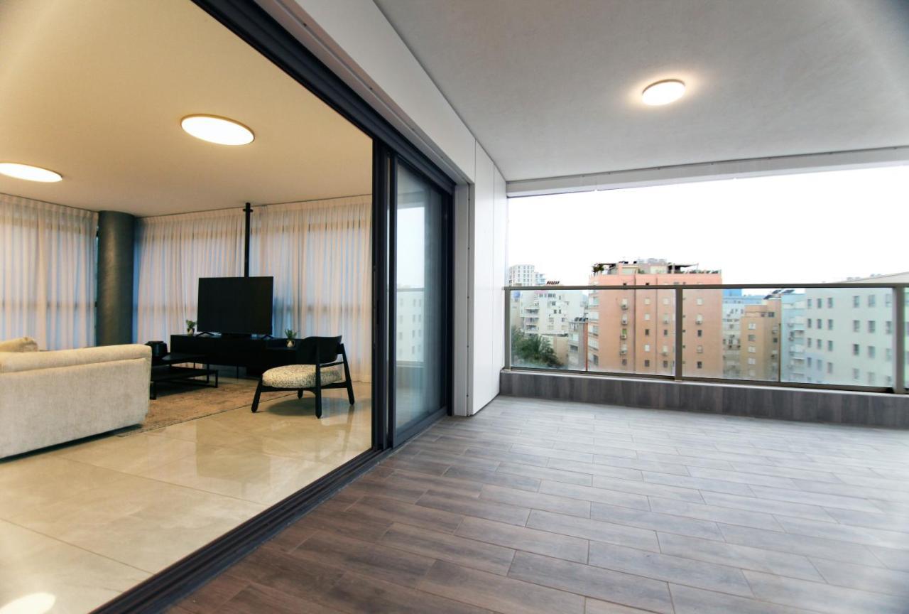 Mini Penthouse Near The Beach Netanja Buitenkant foto