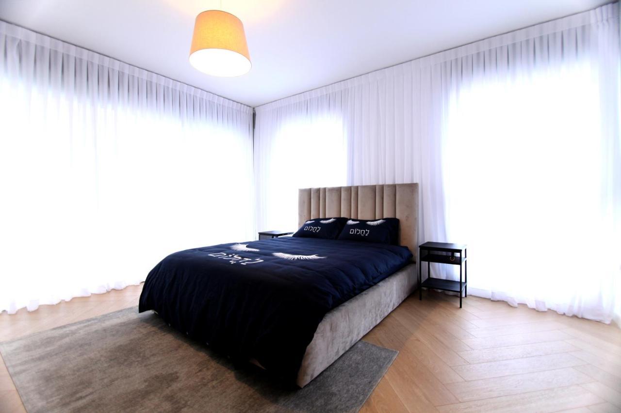 Mini Penthouse Near The Beach Netanja Buitenkant foto